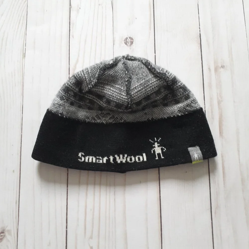 Smartwool Kid's Beanie & Wintersport Over The Calf Socks Black & Charcoal Size M